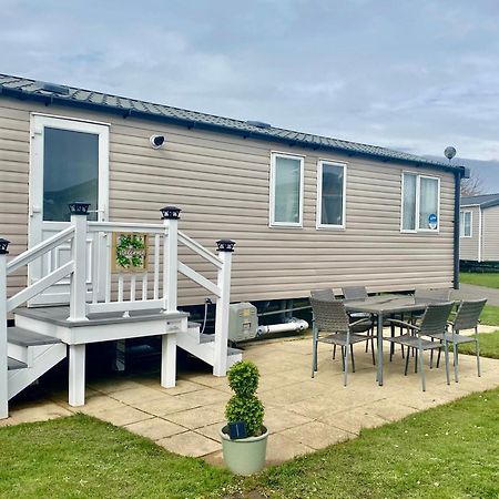 Caravan Church Farm Holiday Village Pagham Exterior foto