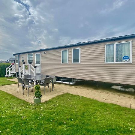 Caravan Church Farm Holiday Village Pagham Exterior foto