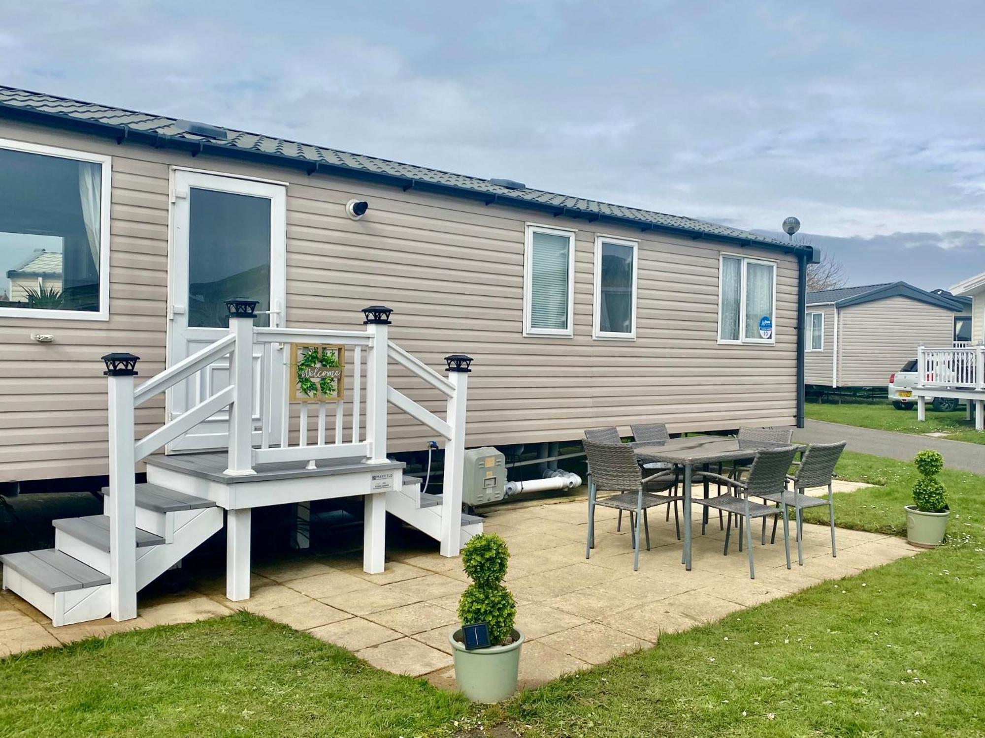 Caravan Church Farm Holiday Village Pagham Exterior foto